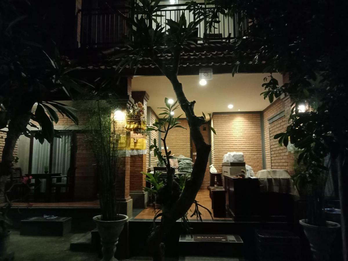 Ubud Taksu Homestay Buitenkant foto