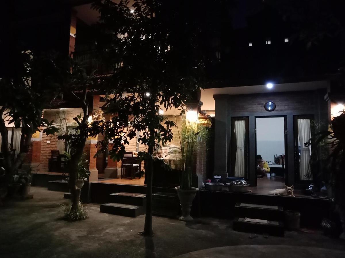 Ubud Taksu Homestay Buitenkant foto